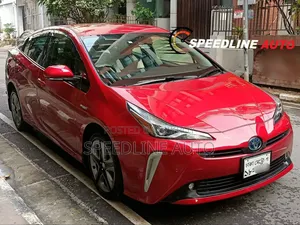 Toyota Prius 2019 Red