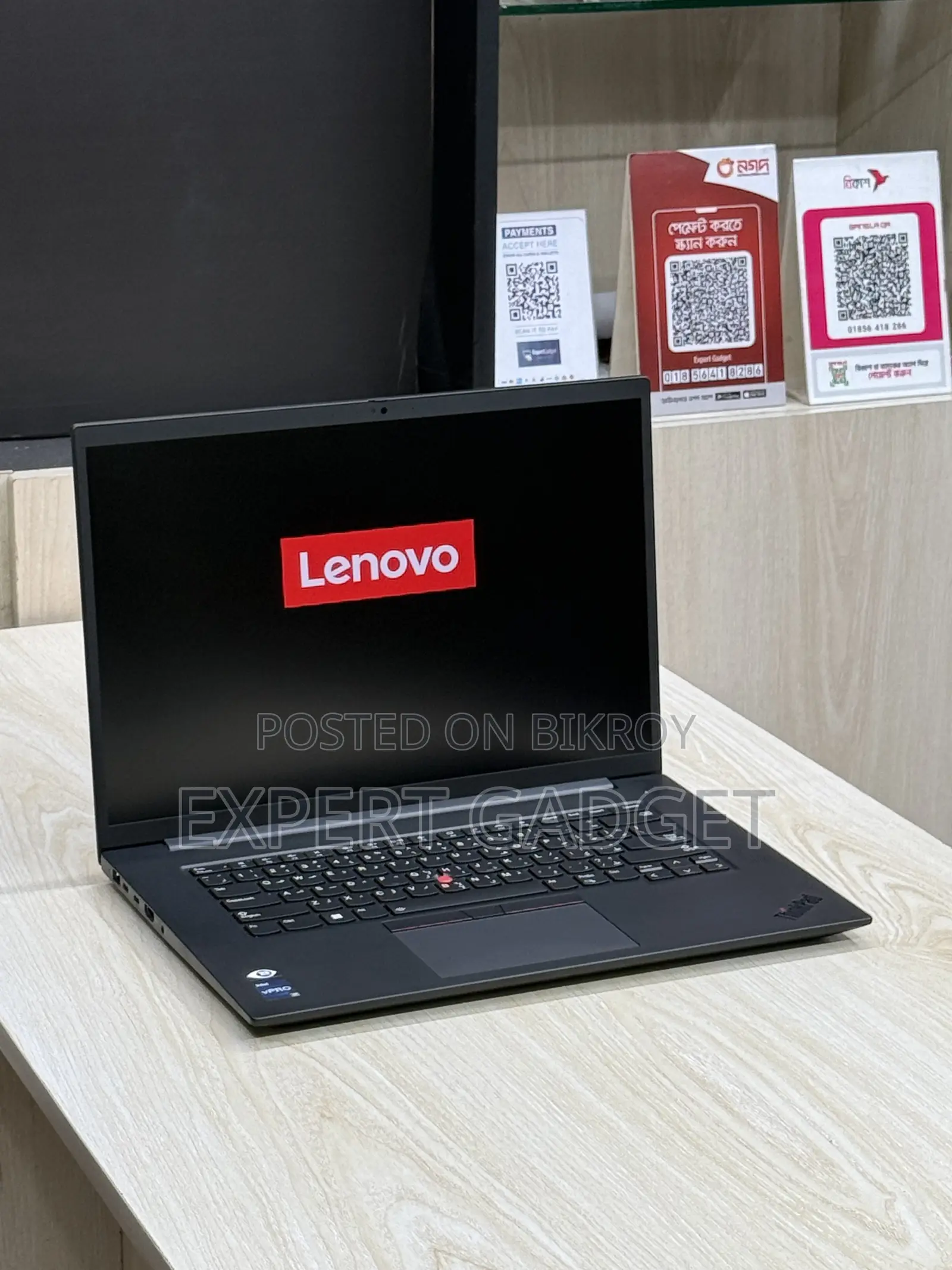 Laptop Lenovo ThinkPad P1 Gen4 32GB Intel Core i7 SSD 512GB