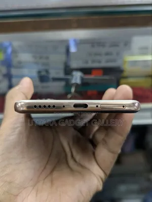 Vivo V60e 256 GB Rose Gold