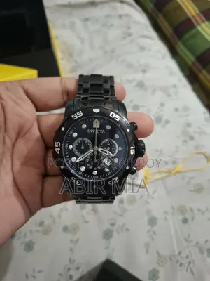 নতুন ঘড়ি, অনেকগুলি থাকার কারণে বিক্রি করে দিব