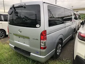 Toyota HiAce 2020 Silver
