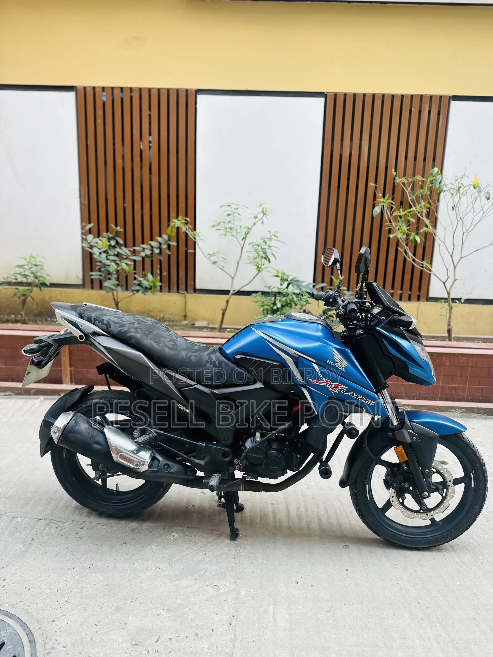 Honda X-Blade 160 2021 Blue