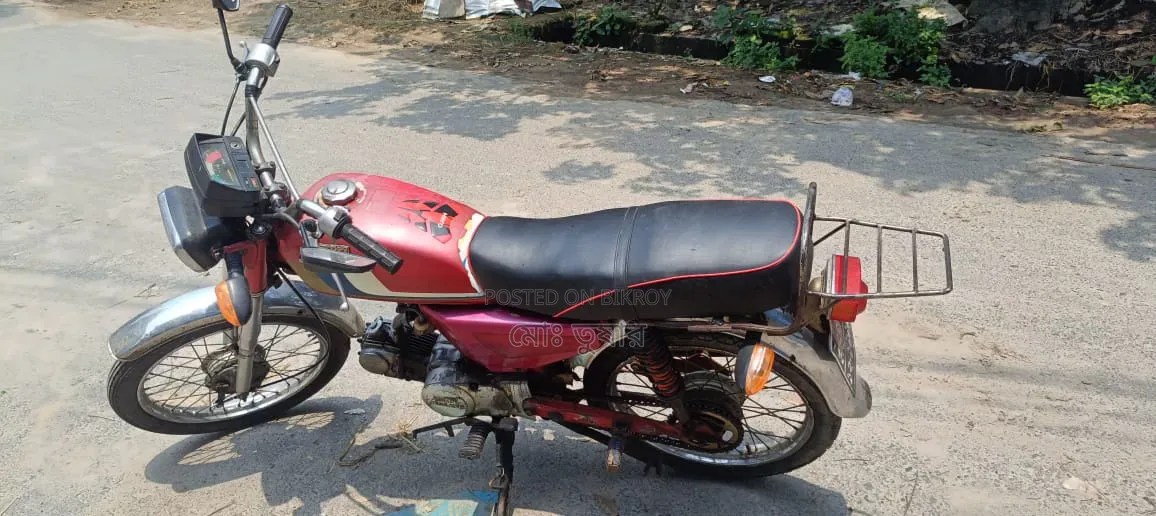 Hero 2004 Red