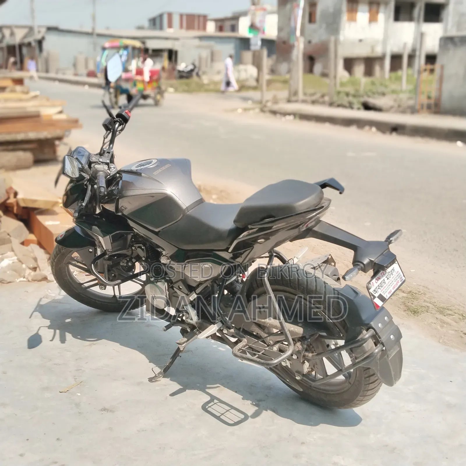Hero Xtreme 125R 2025 Black