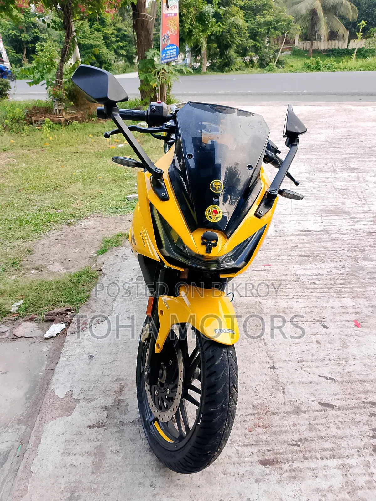 Hero Karizma XMR 210 2024 Yellow
