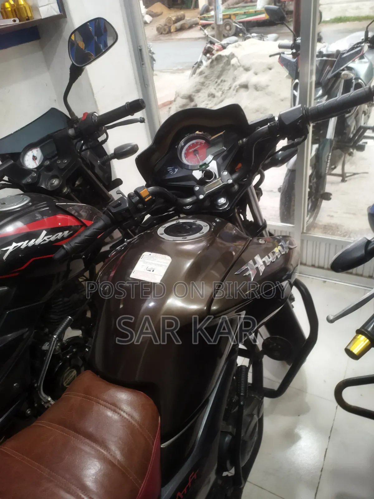 হিরো হাঙ্ক ২০২০ ধূসর