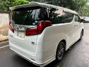 Toyota Alphard 2019 White