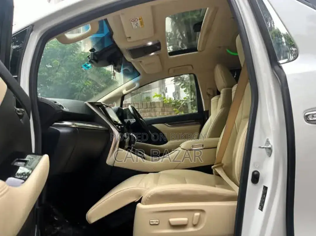Toyota Alphard 2019 White