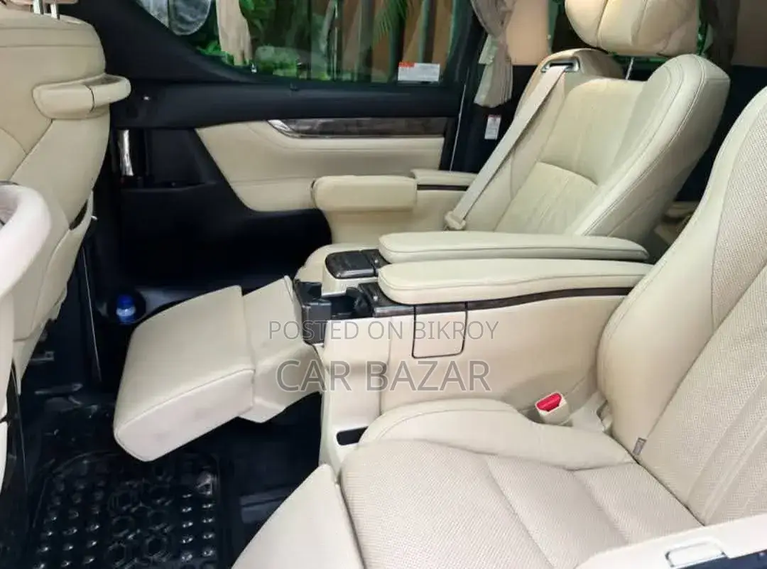 Toyota Alphard 2019 White