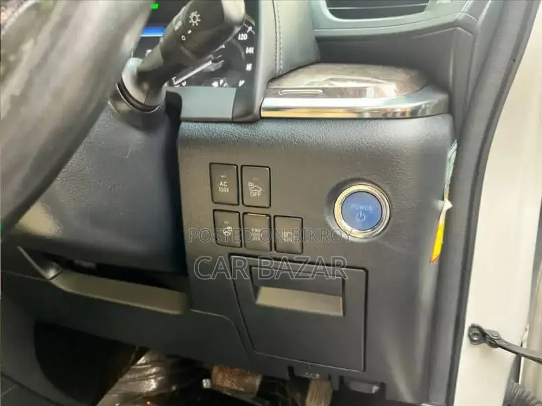 Toyota Alphard 2019 White