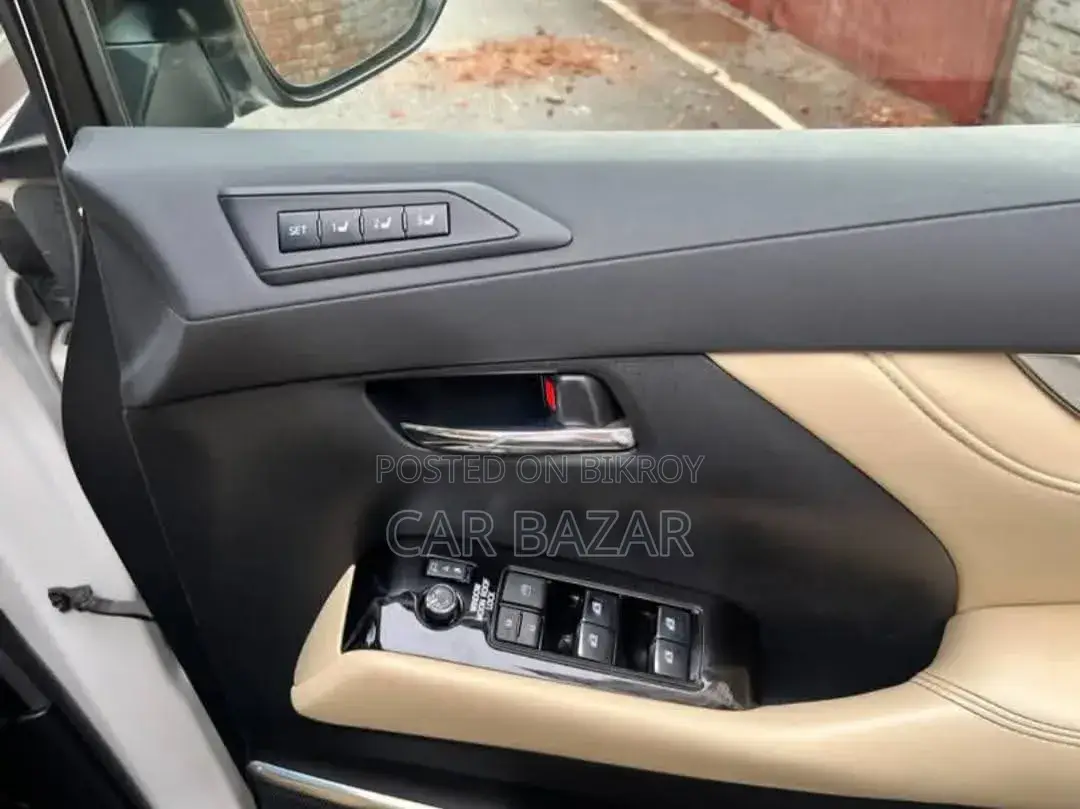 Toyota Alphard 2019 White