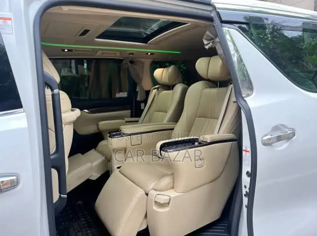 Toyota Alphard 2019 White