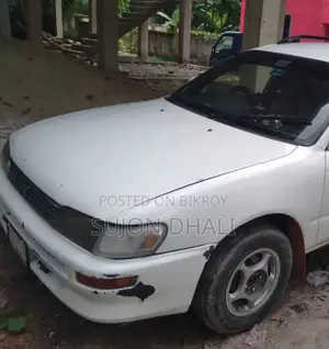 Toyota Corolla 2000 White