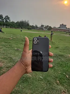 Apple iPhone 11 64 GB Black