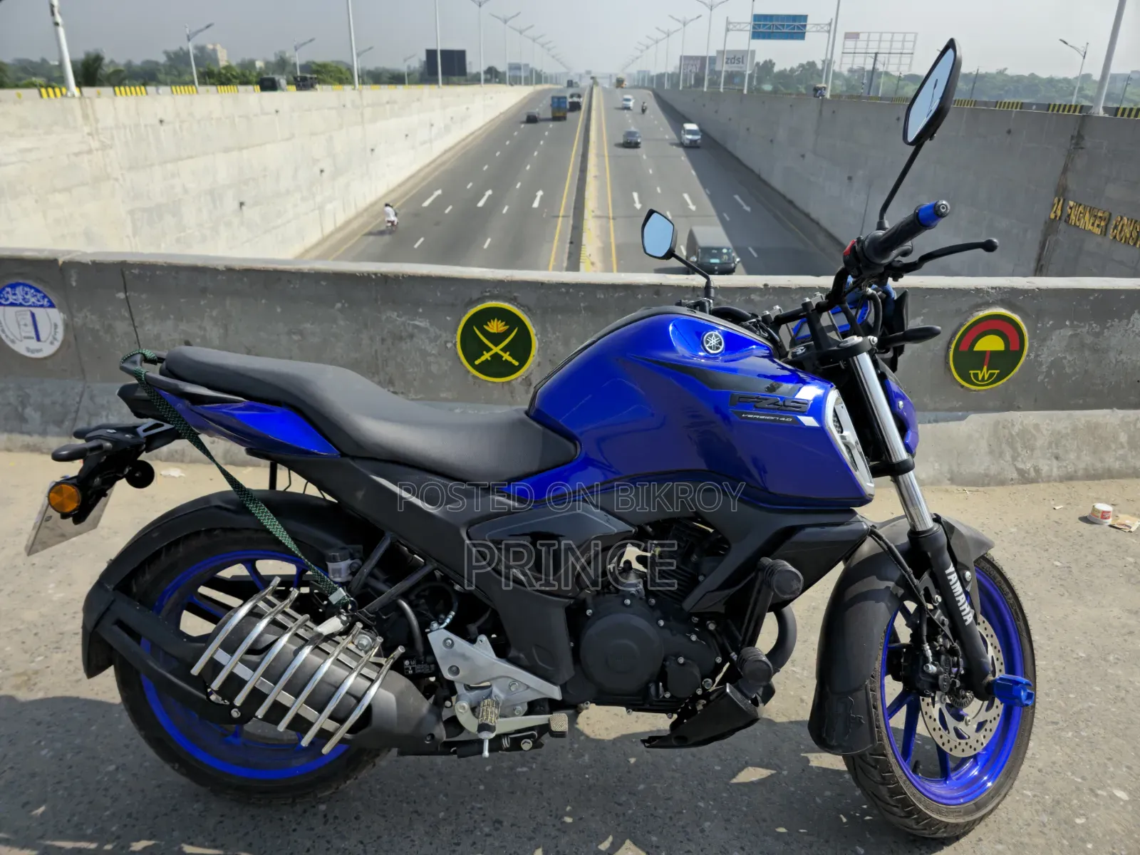 New Yamaha FZ 2025 Blue