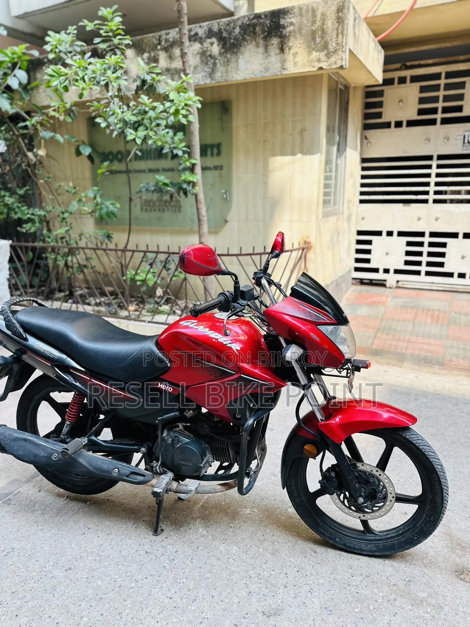 Hero Glamour 2021 Red