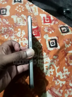 টেকনো স্পার্ক ৪০ ১২৮ জিবি ব্রোঞ্জ