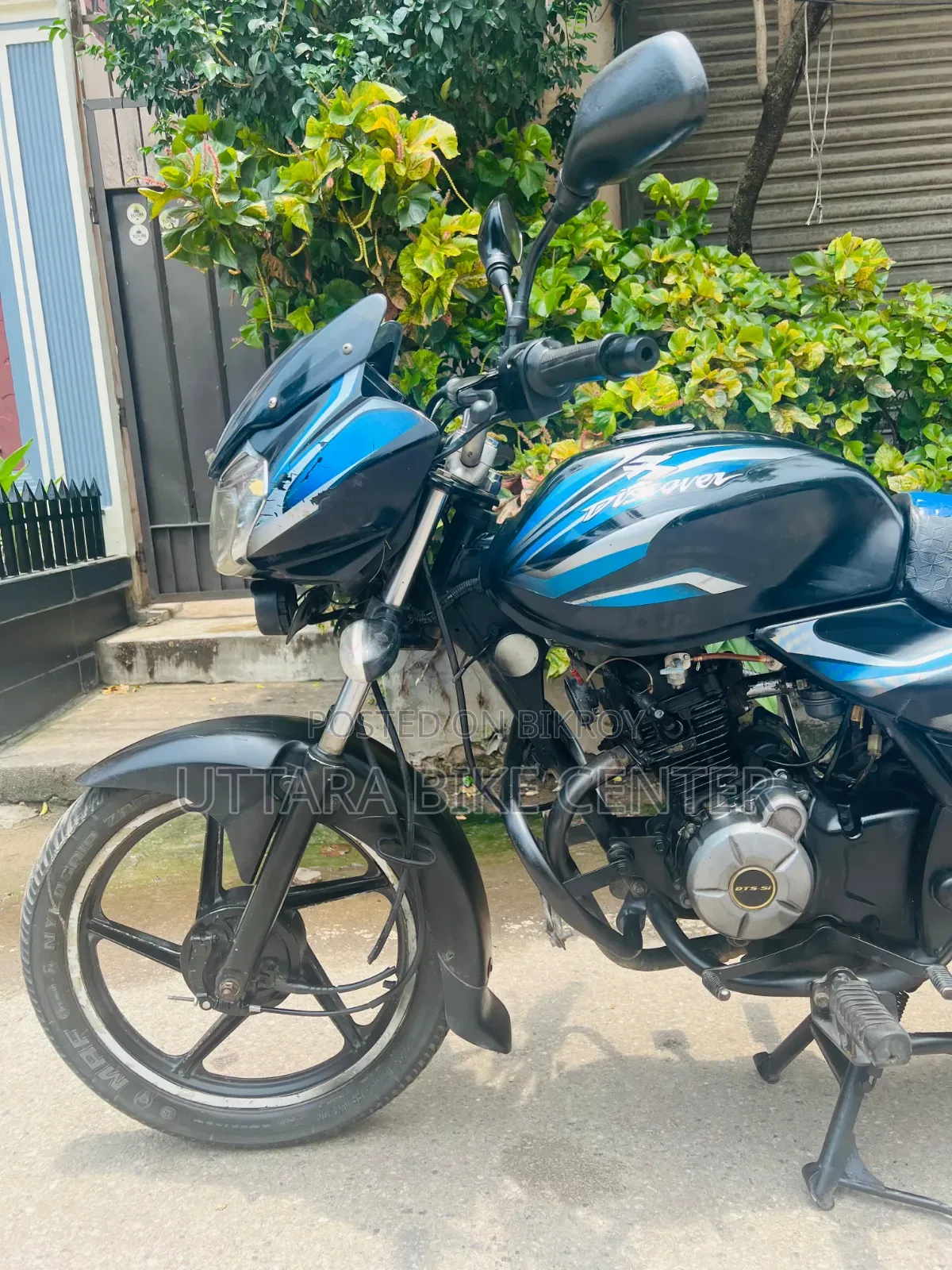 বাজাজ ডিসকভার ১০০ ২০১১ ব্লু