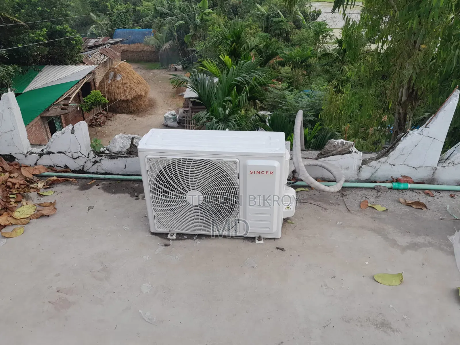 AC for urgent sale