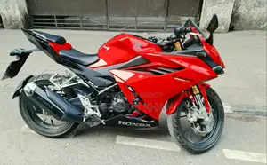 Honda CBR 2021 Red