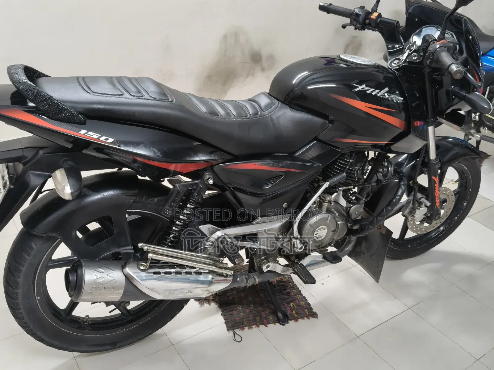 বাজাজ পালসার ১৫০ ২০১৬ কালো
