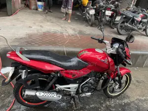 Bajaj Pulsar 150 2012 Red