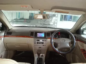 Toyota Corolla 2005 Gold