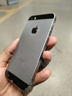 অ্যাপল আইফোন এসই ৬৪ জিবি ব্ল্যাক