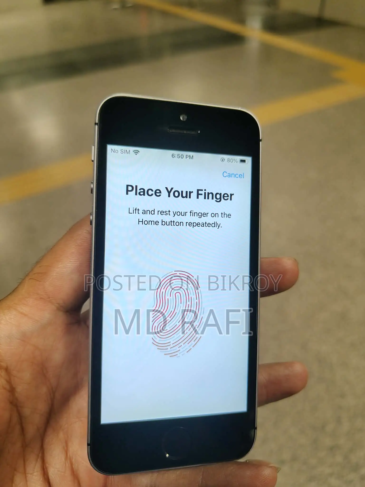 অ্যাপল আইফোন এসই ৬৪ জিবি ব্ল্যাক