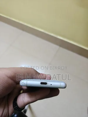 সনি এক্সপেরিয়া এক্সজেড২ কমপ্যাক্ট ৬৪ জিবি হোয়াইট