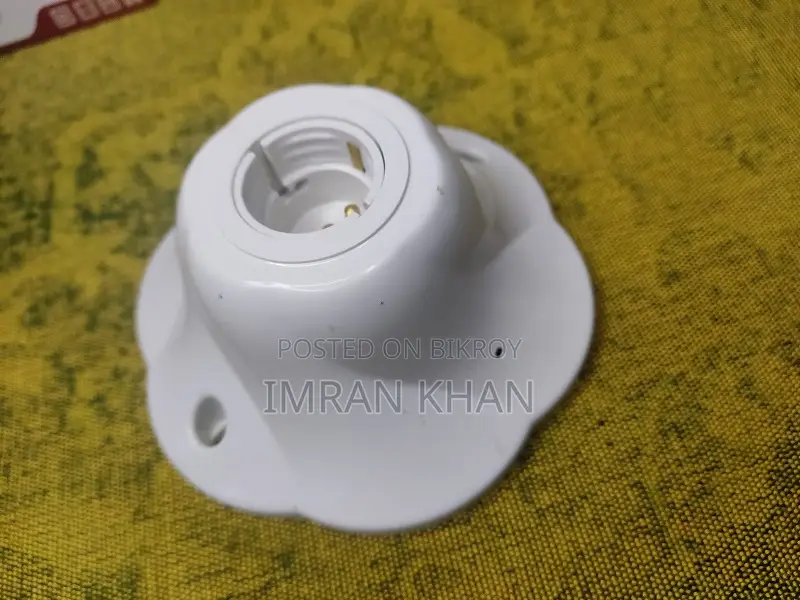 HD Bulb Socket Base Wireless IP Camera Lamp Holder Security Lens Spycam