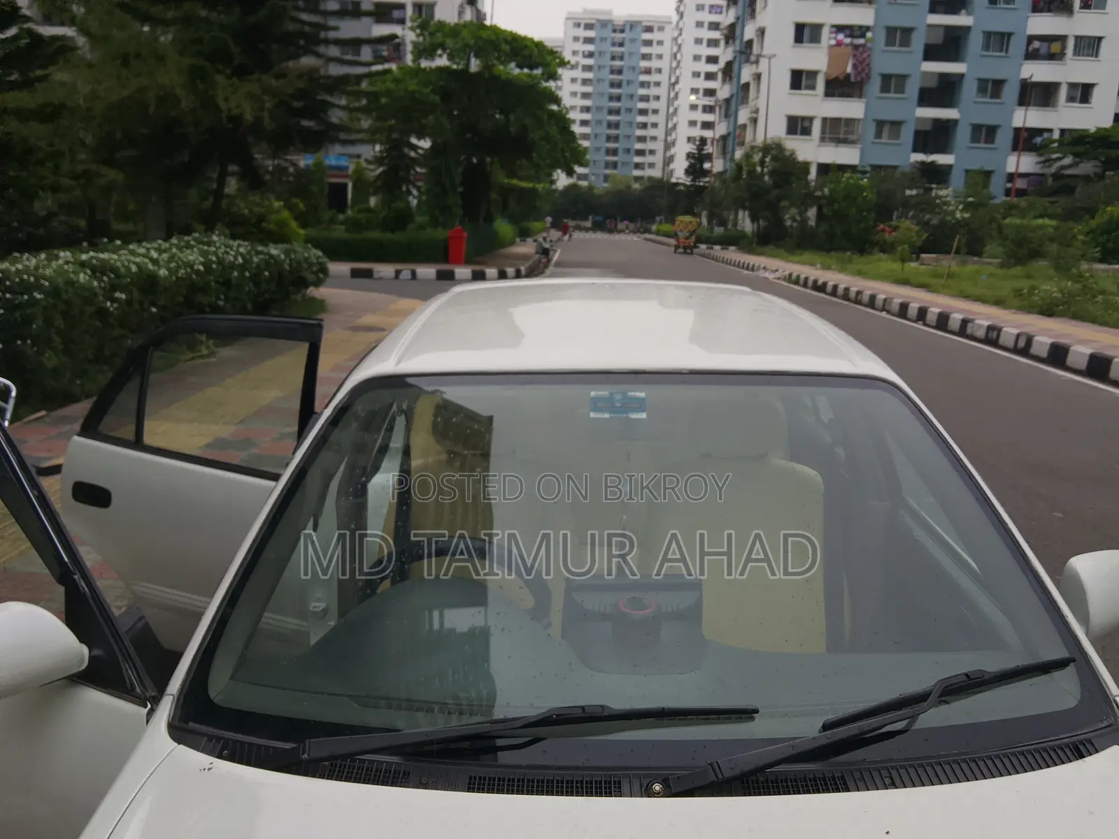 Toyota Corolla Automatic 1999 White