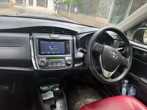 Toyota Axio 2016 Maroon