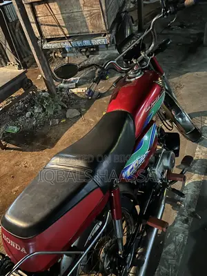 হিরো ২০১৮ লাল