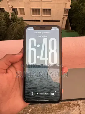 Apple iPhone 11 64 GB Black