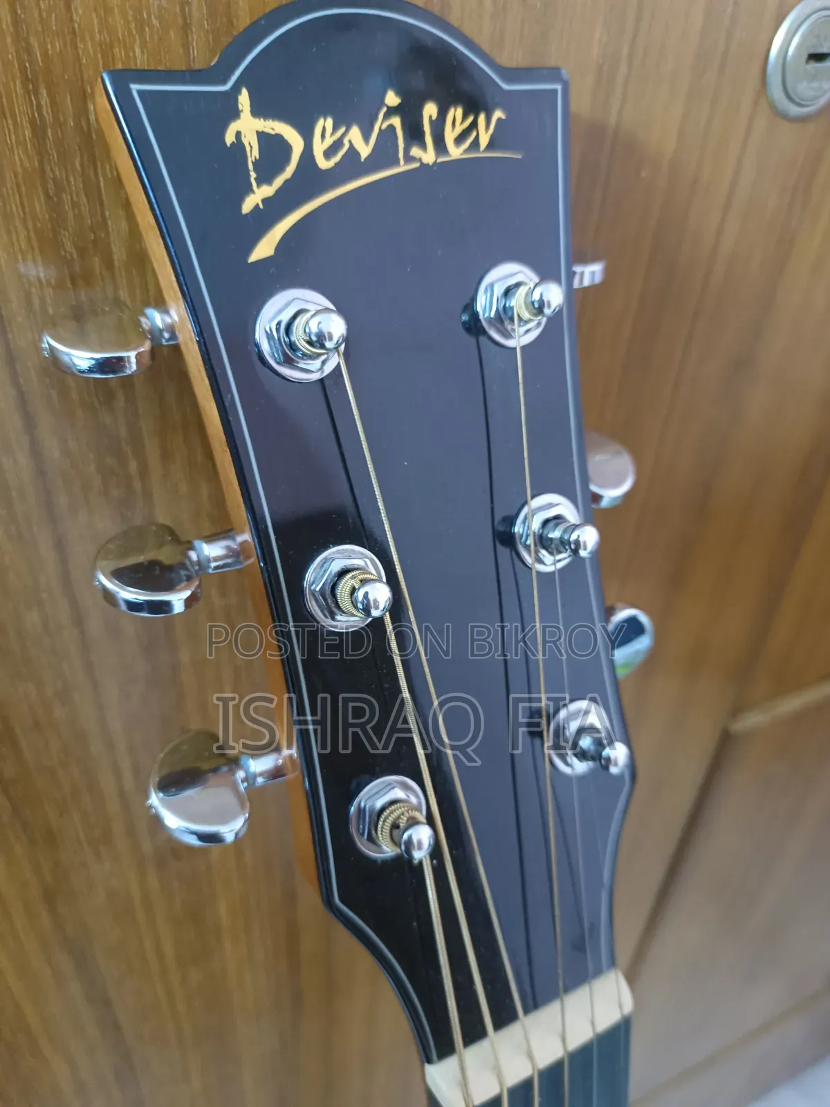 Deviser Guitar