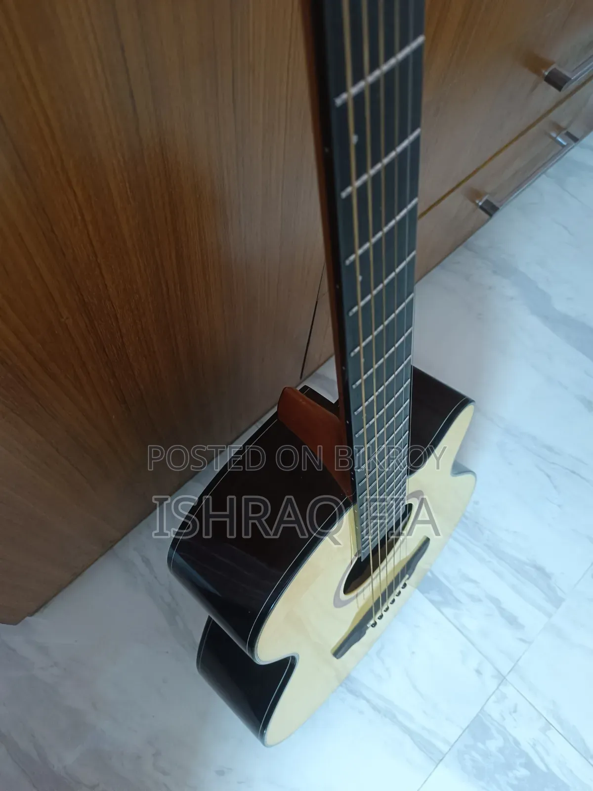 Deviser Guitar