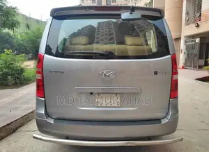 Hyundai H1 2016 Gray