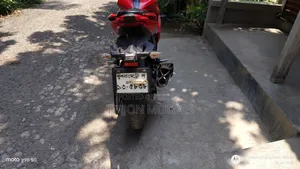 Suzuki Gixxer SF 2022 Red