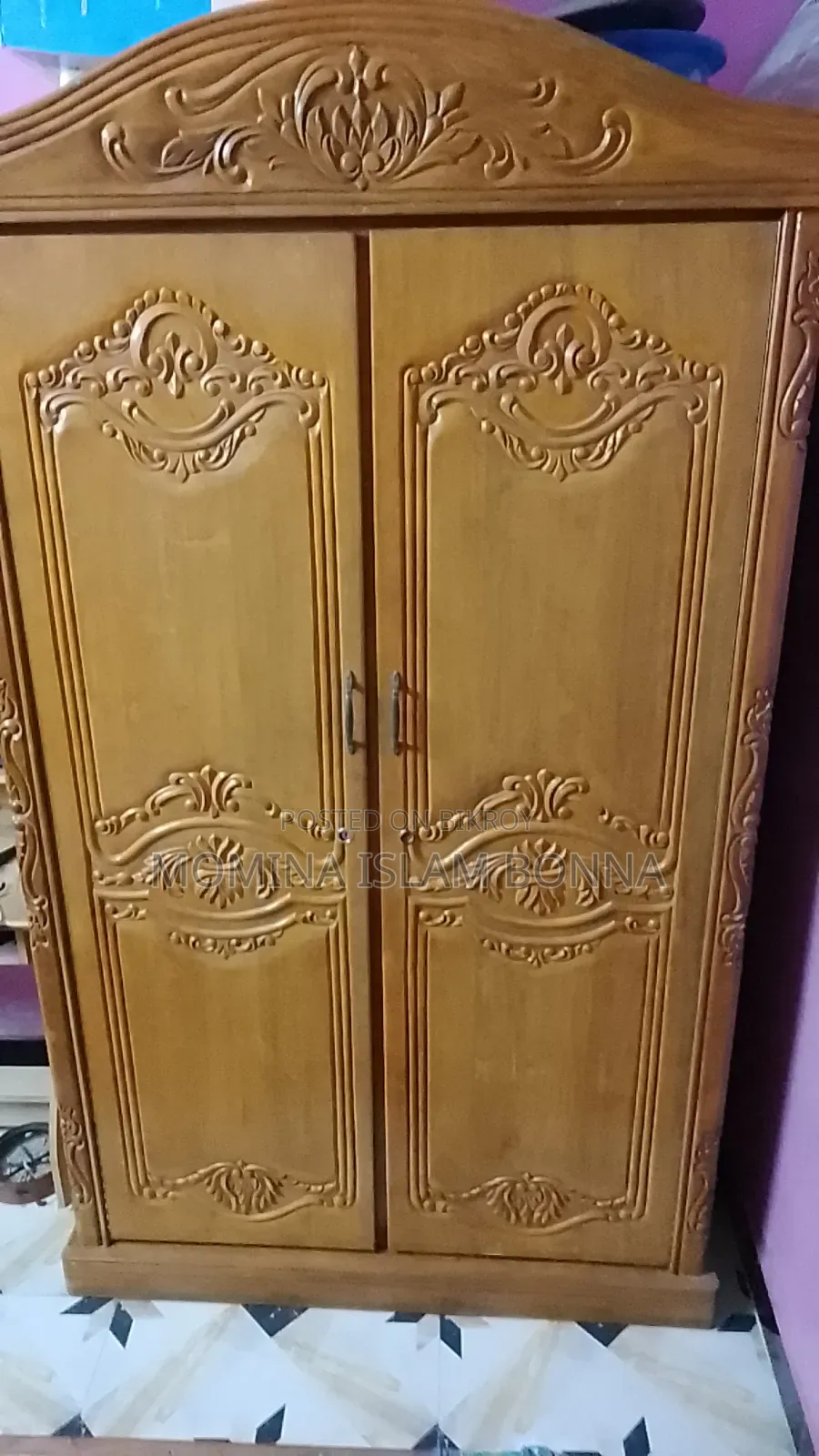 Teak wood wardrobe for emergency sale
