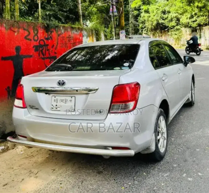 Toyota Axio 2013 Silver