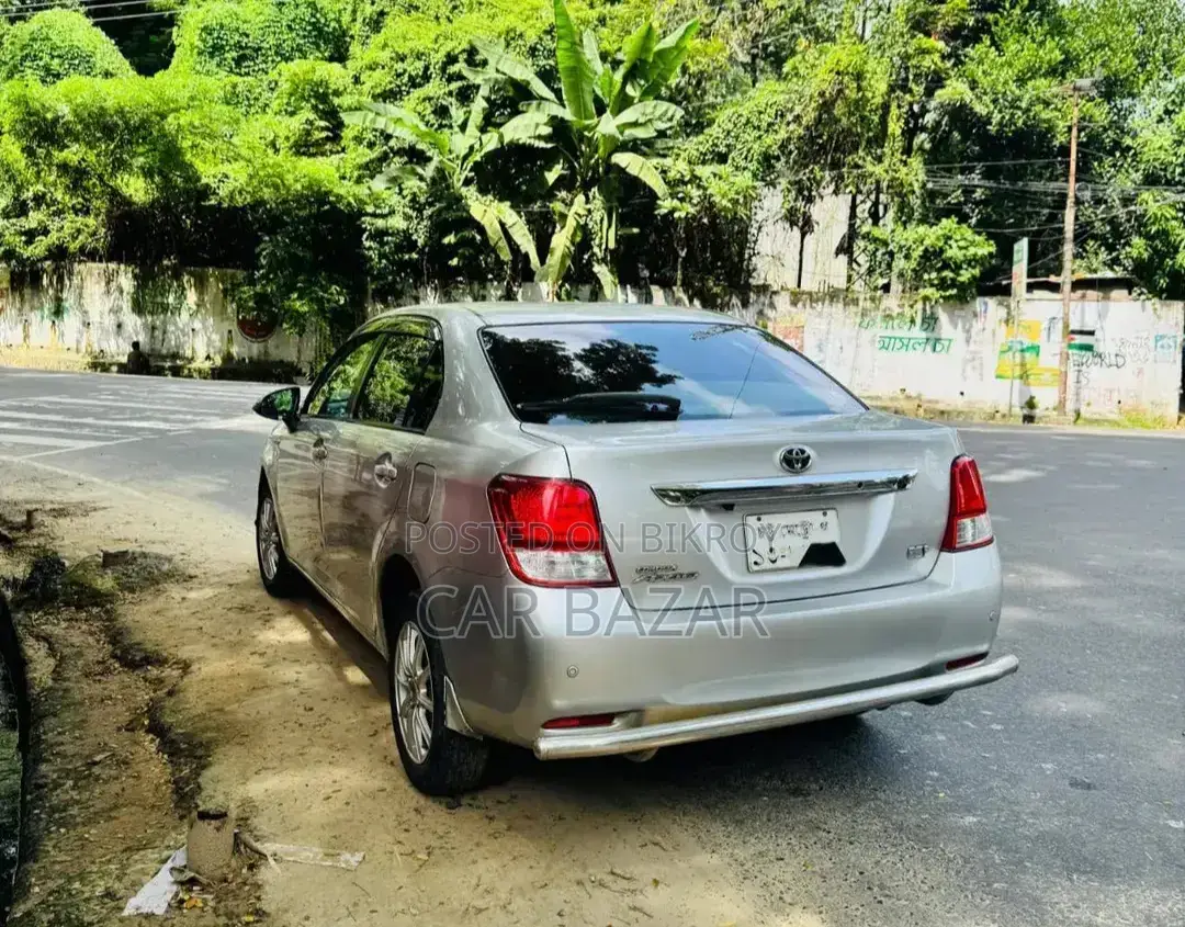 Toyota Axio 2013 Silver