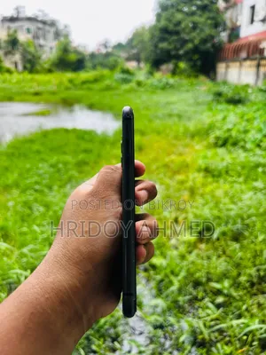 Apple iPhone 11 64 GB Black