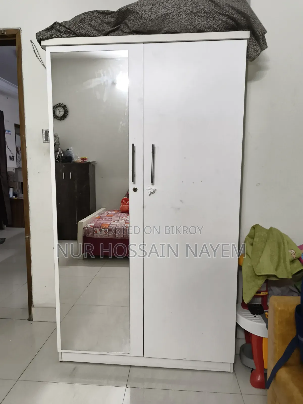 Almari for Sell