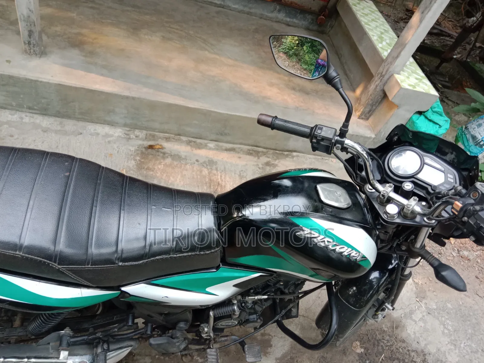Bajaj Discover 110 2022 কালো