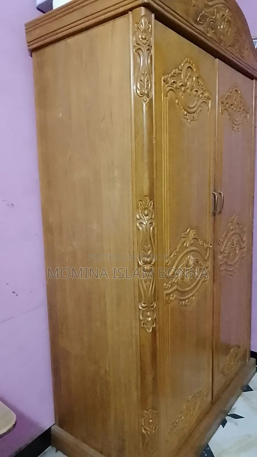 Teak wood wardrobe for emergency sale