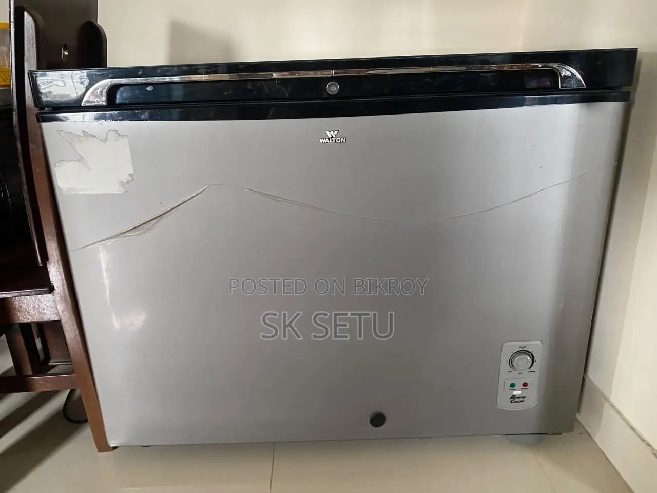 Deep Fridge Walton 255 LTR