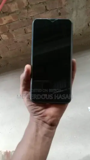 Vivo Y11 32 GB Blue