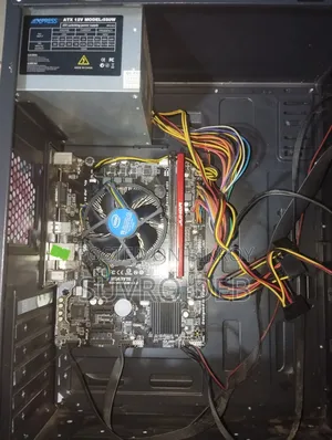 Gigabyte GA-H110MSTX-HD3-ZK 8GB Intel Core I5 SSD 128GB