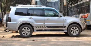 Mitsubishi Pajero 2006 Silver